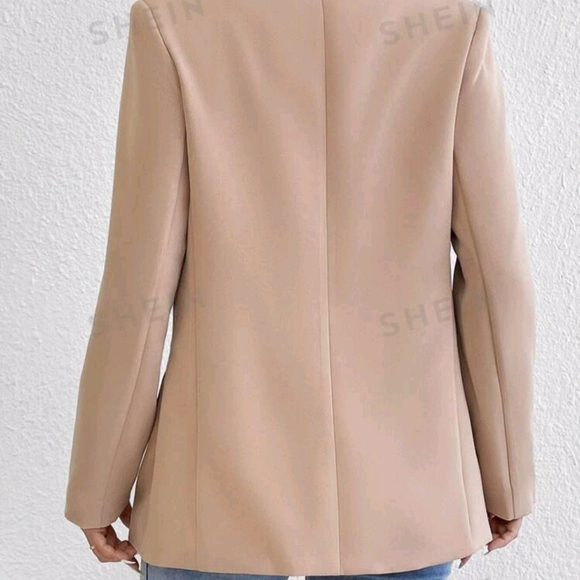 Apricot Blazer - Picture 2 of 3